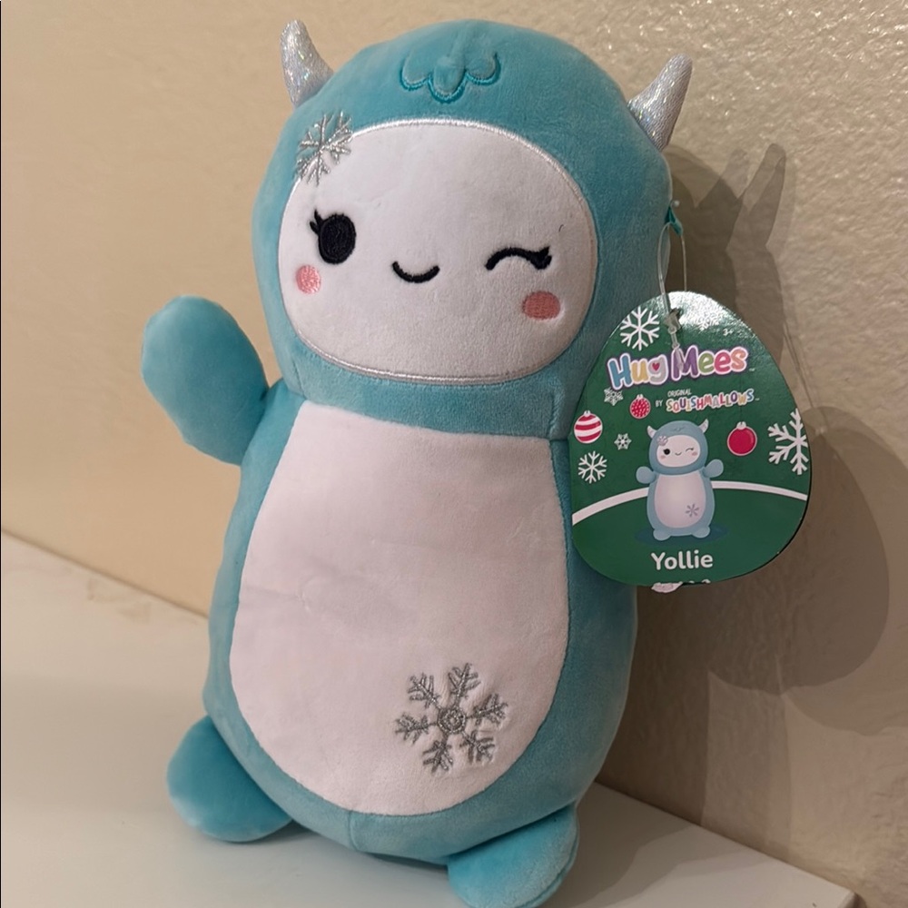 Yollie Plush Toy - Blue and White